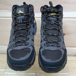 columbia grants pass waterproof men's hiking boots